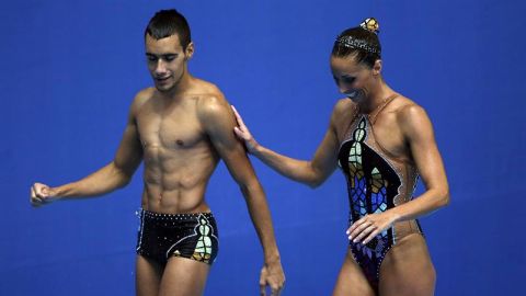 Pau Ribes y Gemma Mengual en el ejercicio libre mixto