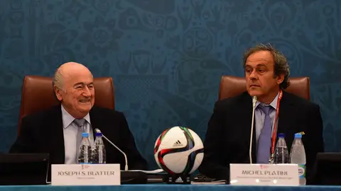 Platini y Blatter durante un seminario Platini y Blatter durante un seminario
