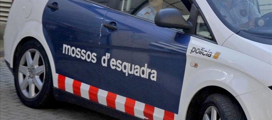 Un coche de los Mossos d'Esquadra Un coche de los Mossos d'Esquadra