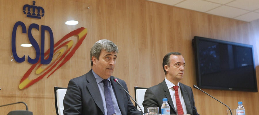 Miguel Cardenal, durante una rueda de prensa Miguel Cardenal, durante una rueda de prensa