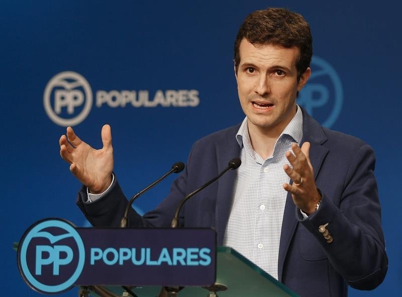 Pablo Casado califica de "alianzas populistas" los pactos entre Pedro Sánchez y Podemos Pablo Casado califica de "alianzas populistas" los pactos entre Pedro Sánchez y Podemos