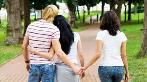 Relaciones abiertas Relaciones abiertas