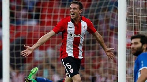 Eraso celebra uno de sus dos goles