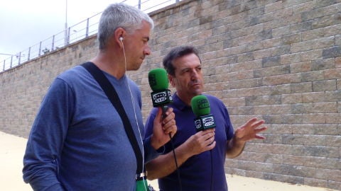 Secci&oacute;n de entrevista, en exterior, de Pontevedra en la Onda