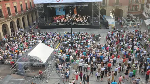 Plaza Mayor de Gijón Escenario principal del FEstival Arcu Atlánticu en la plaza Mayor de Gijón