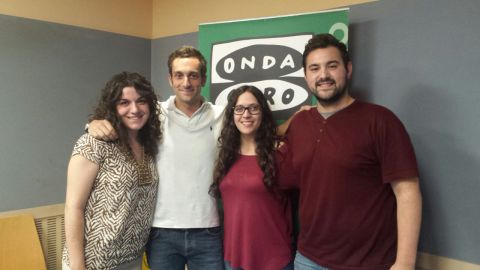 &Aacute;lvaro Zancajo en el primer programa de Becarios en la Onda