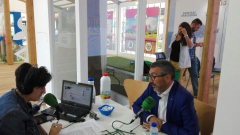 Jos&eacute; Carlos Fern&aacute;ndez Sarasola, concejal de Ciudadanos en Gij&oacute;n, en una entrevista en Onda Cero