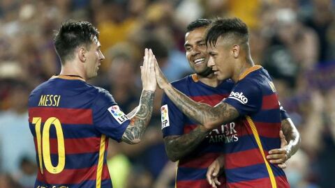 Jugadores del Barcelona celebran un gol en el Gamper