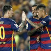 Jugadores del Barcelona celebran un gol en el Gamper