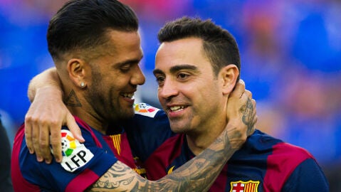 dani alves y xavi hernández