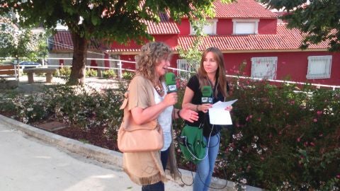 Susana Pedreira entrevista a Carme Fouces mentras pasea polo Monte do Taco