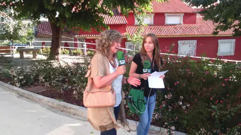 Carme Fouces de "paseo" polo Monte do Taco Susana Pedreira entrevista a Carme Fouces mentras pasea polo Monte do Taco