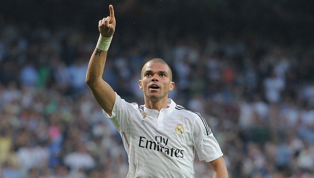 Pepe central del Real Madrid