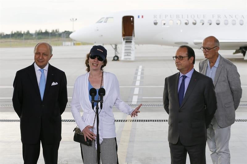 Llega a Francia la rehén liberada en Yemen Llega a Francia la rehén liberada en Yemen