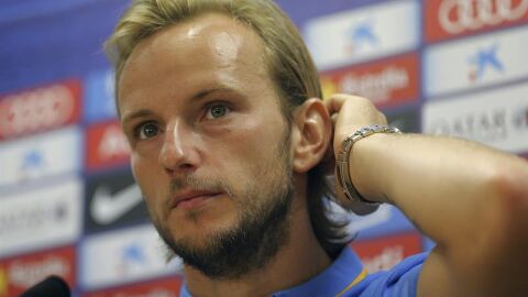 El croata del FC Barcelona Iv&aacute;n Rakitic, durante la rueda de prensa 