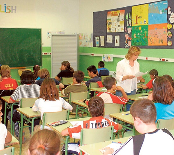 Universidad de padres: ¿Cómo tiene que ser la relación entre la familia y el colegio? Universidad de padres: ¿Cómo tiene que ser la relación entre la familia y el colegio?