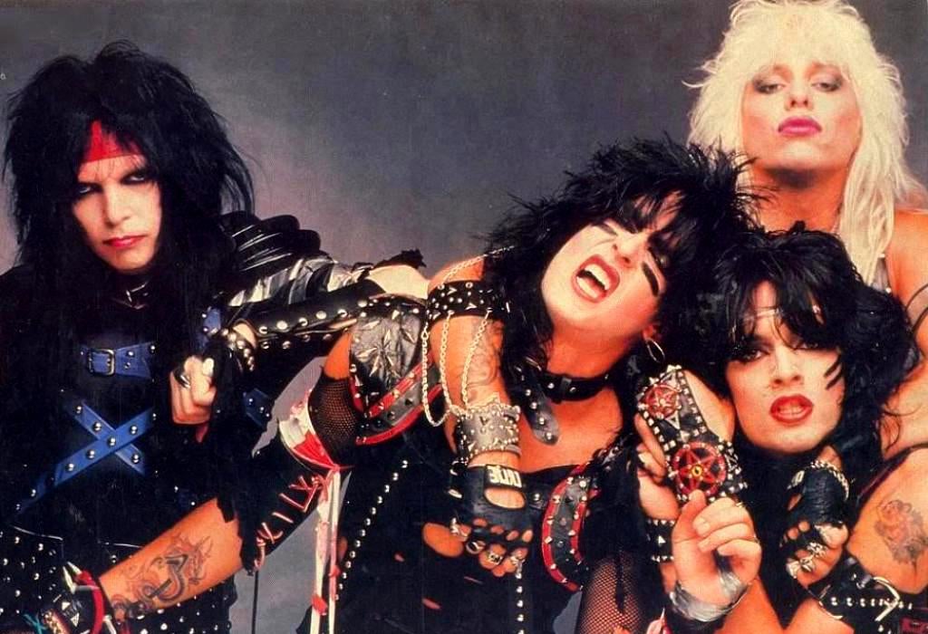 J. F. León presenta el libro 'Mötley Crüe, los trapos sucios' J. F. León presenta el libro 'Mötley Crüe, los trapos sucios'