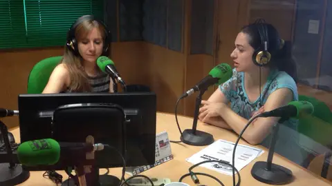 Laura Expósito desde a Ruta do Viño Rías Baixas con Susana Pedreira Entrevista a fondo para conocer las rutas de los autobuses de las Rias Baixas