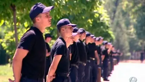 Vigilantes de seguridad, en Tiflis Vigilantes de seguridad, en Tiflis