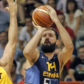 Mirotic en su debut con España Mirotic en su debut con España