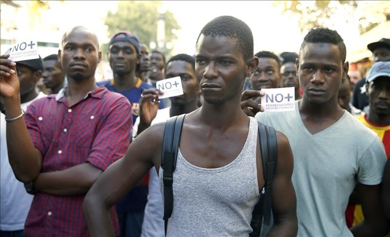 Detenido un empresario y su encargado por esclavizar a sus trabajadores en una fábrica de Alicante Detenido un empresario y su encargado por esclavizar a sus trabajadores en una fábrica de Alicante