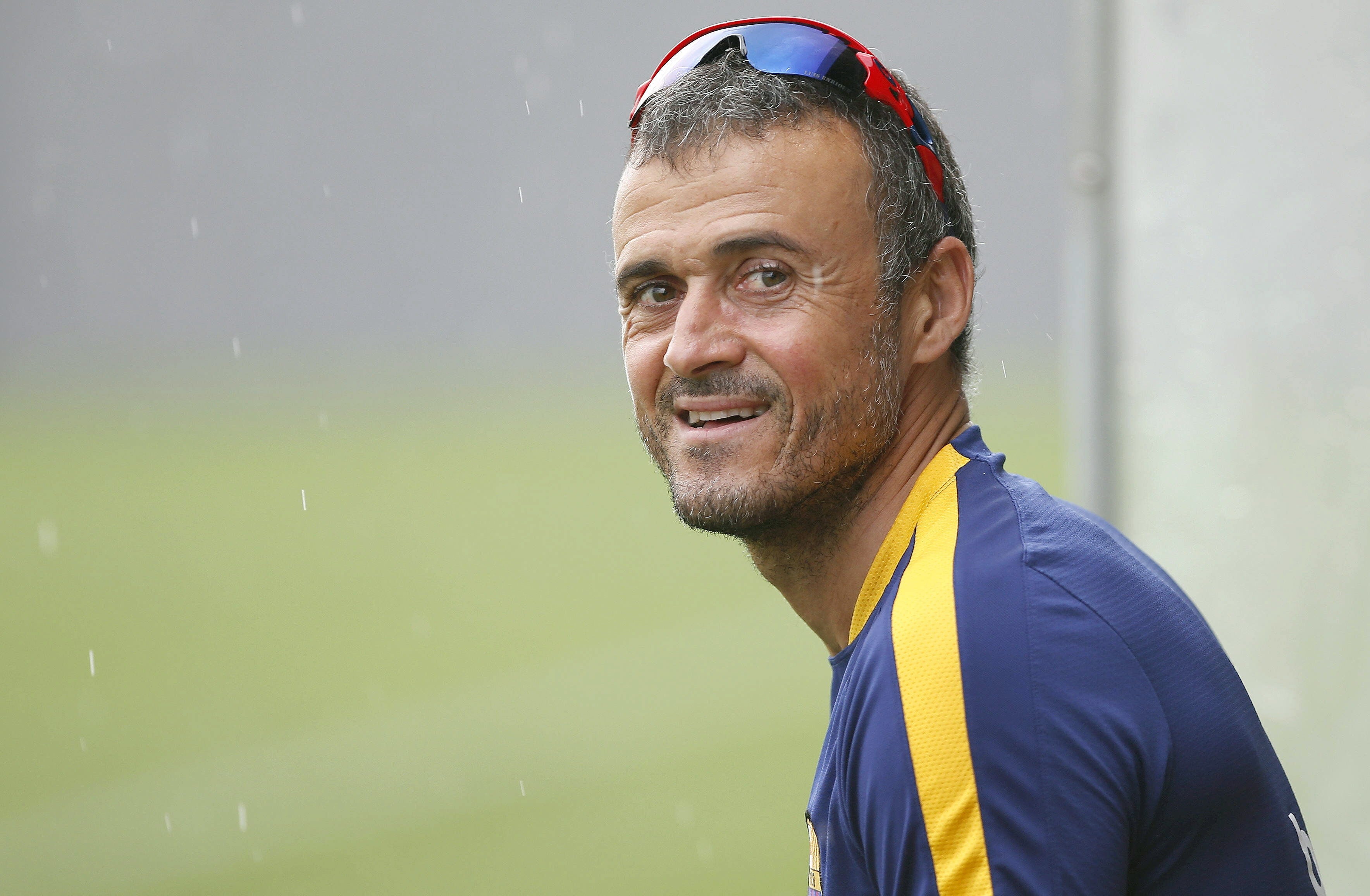 Luis Enrique: "Pedro se quiere quedar, pero también quiere más minutos" Luis Enrique: "Pedro se quiere quedar, pero también quiere más minutos"
