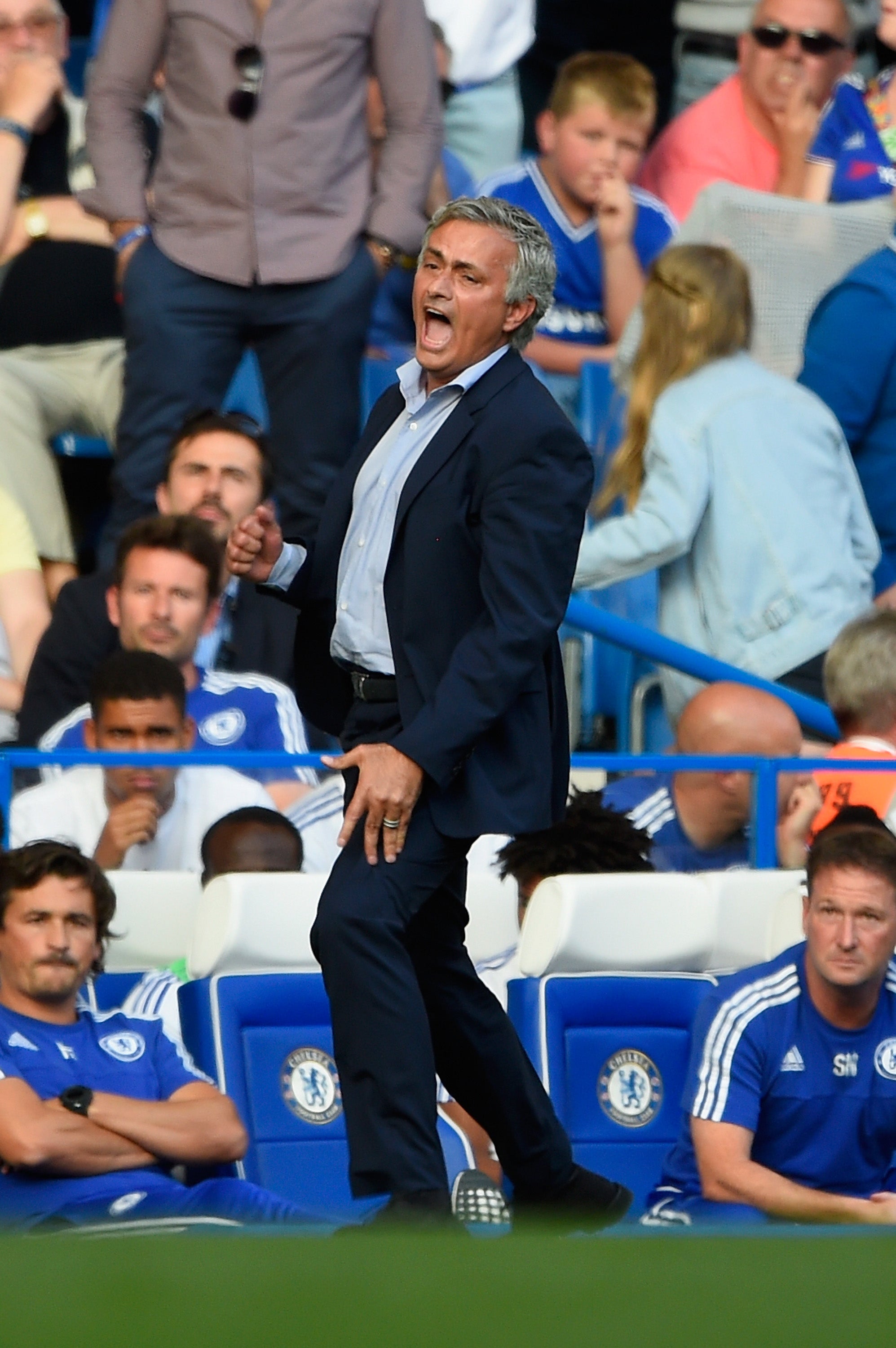 Los médicos de la Premier denuncian a Mourinho tras apartar a Eva Carneiro Los médicos de la Premier denuncian a Mourinho tras apartar a Eva Carneiro