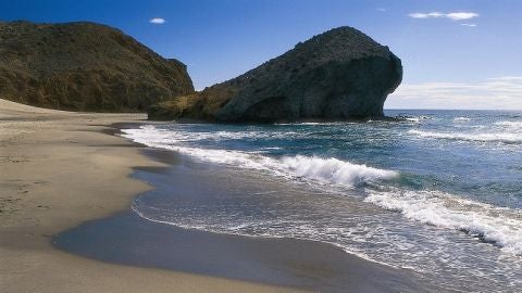 Playa de M&oacute;nsul, en Almer&iacute;a