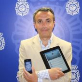 Carlos Fernández Guerra, responsable del Twitter de la Policía