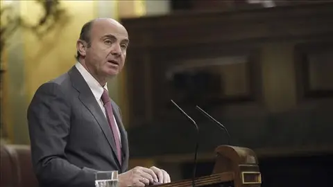 El ministro de Economía, Luis de Guindos, en el Congreso de los Diputados El ministro de Economía, Luis de Guindos, en el Congreso de los Diputados