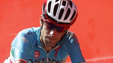 Nibali, a su llegada a la meta de la segunda etapa de la Vuelta Ciclista a Espa&ntilde;a