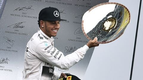 Hamilton gana en Spa