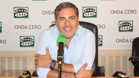 Alberto Granados, presentador de Aqu&iacute; en la onda Madrid