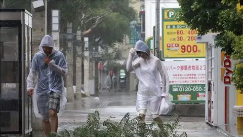 Tifón Filipinas 17 muertos y 14 desaparecidos en Filipinas por el paso del tifón Goni