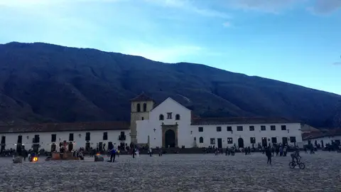 Plaza Mayor de Villa de Leyva, Colombia Plaza Mayor de Villa de Leyva, Colombia