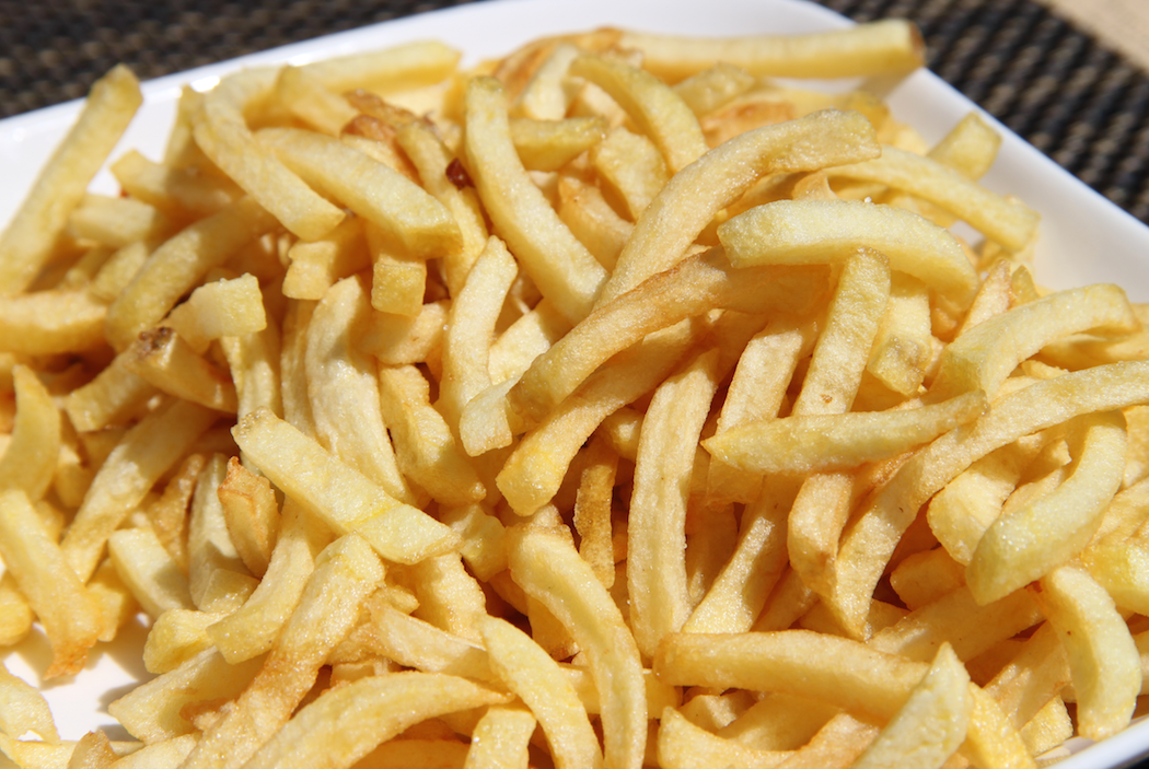 Comer patatas fritas al menos dos veces por semana aumenta el riesgo de muerte Comer patatas fritas al menos dos veces por semana aumenta el riesgo de muerte