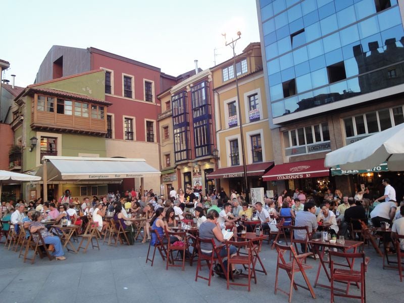 Noticias de Asturias en "Más de Uno" 25/08/2015 con Ana Fierro Noticias de Asturias en "Más de Uno" 25/08/2015 con Ana Fierro