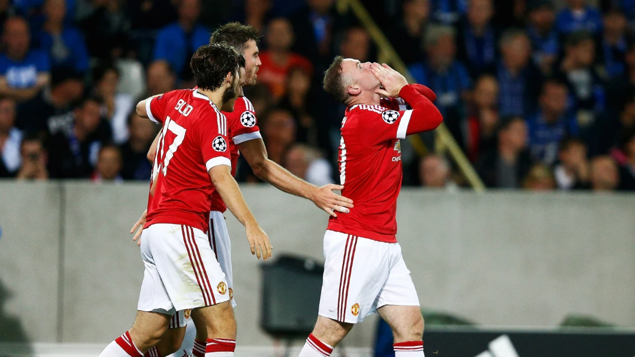 Rooney celebra uno de sus tres goles contra el Brujas
