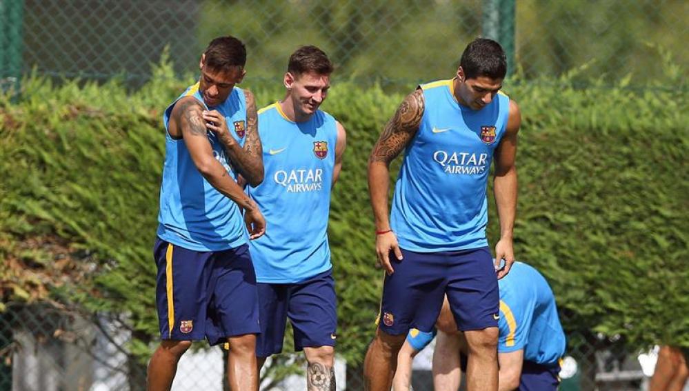 Neymar, Messi y Suárez preparan su partido ante el Málaga