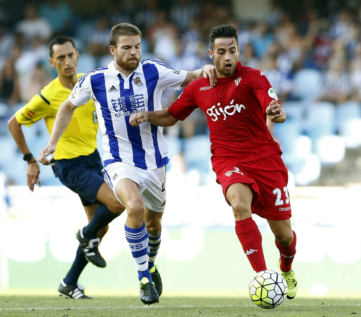 La Real y el Sporting se quedan sin gol en Anoeta La Real y el Sporting se quedan sin gol en Anoeta