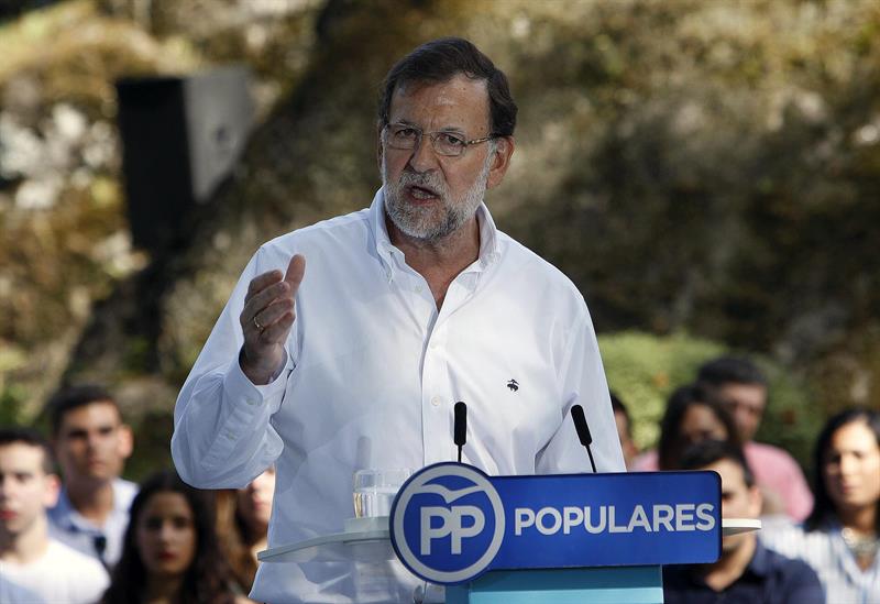 Mariano Rajoy: "No vamos a dejar que nadie convierta a españoles en extranjeros" Mariano Rajoy: "No vamos a dejar que nadie convierta a españoles en extranjeros"
