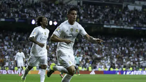 James Rodríguez celebra un gol frente al Betis James Rodríguez celebra un gol frente al Betis