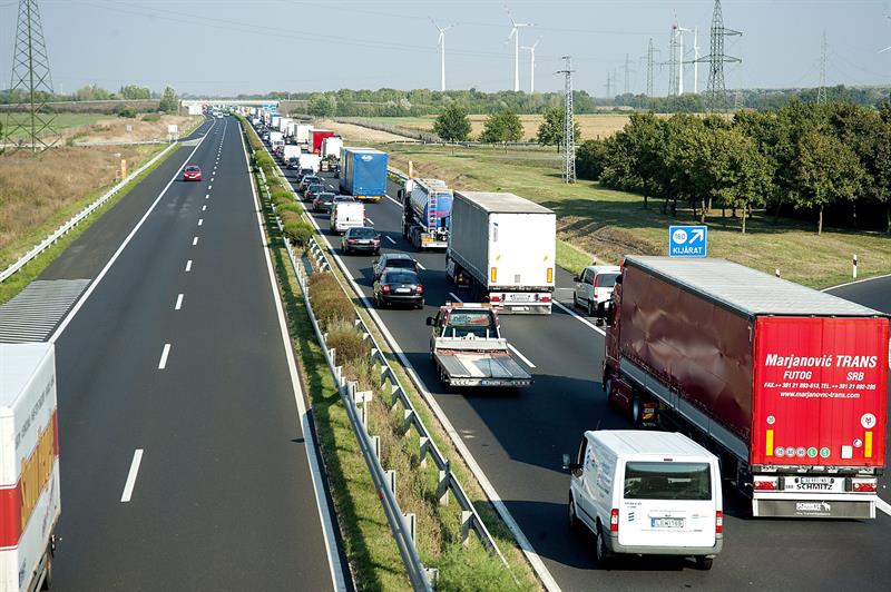 Austria anuncia más controles y penas más duras contra los traficantes de personas Austria anuncia más controles y penas más duras contra los traficantes de personas