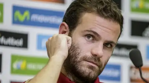 Juan Mata, durante una rueda de prensa Juan Mata, durante una rueda de prensa