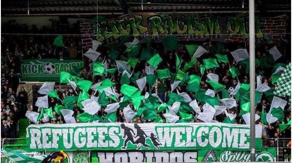 Pancartas de bienvenida a los refugiados en la Bundesliga Pancartas de bienvenida a los refugiados en la Bundesliga