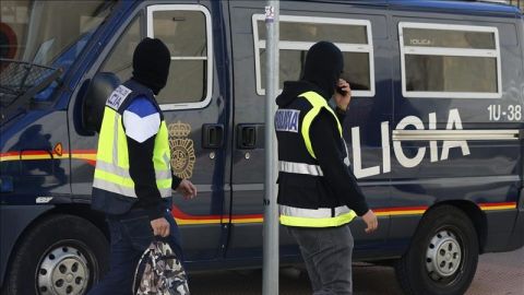 Agentes de la Polic&iacute;a Nacional espa&ntilde;ola durante una actuaci&oacute;n contra Estado Isl&aacute;mico 