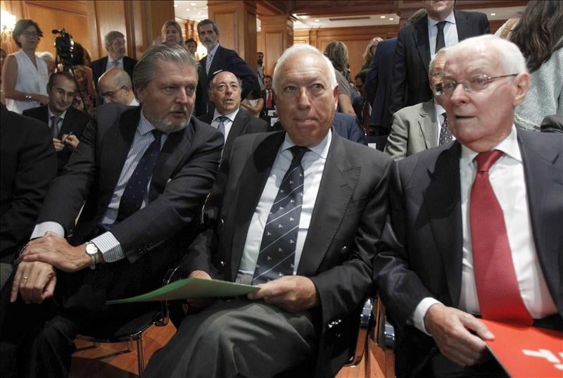 Margallo y Méndez de Vigo presentan en nuevo servicio de evaluación de idioma español Margallo y Méndez de Vigo presentan en nuevo servicio de evaluación de idioma español
