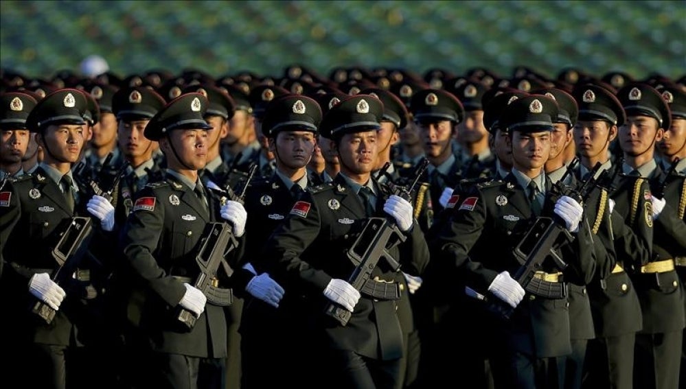 China reducirá el número de militares en sus tropas.