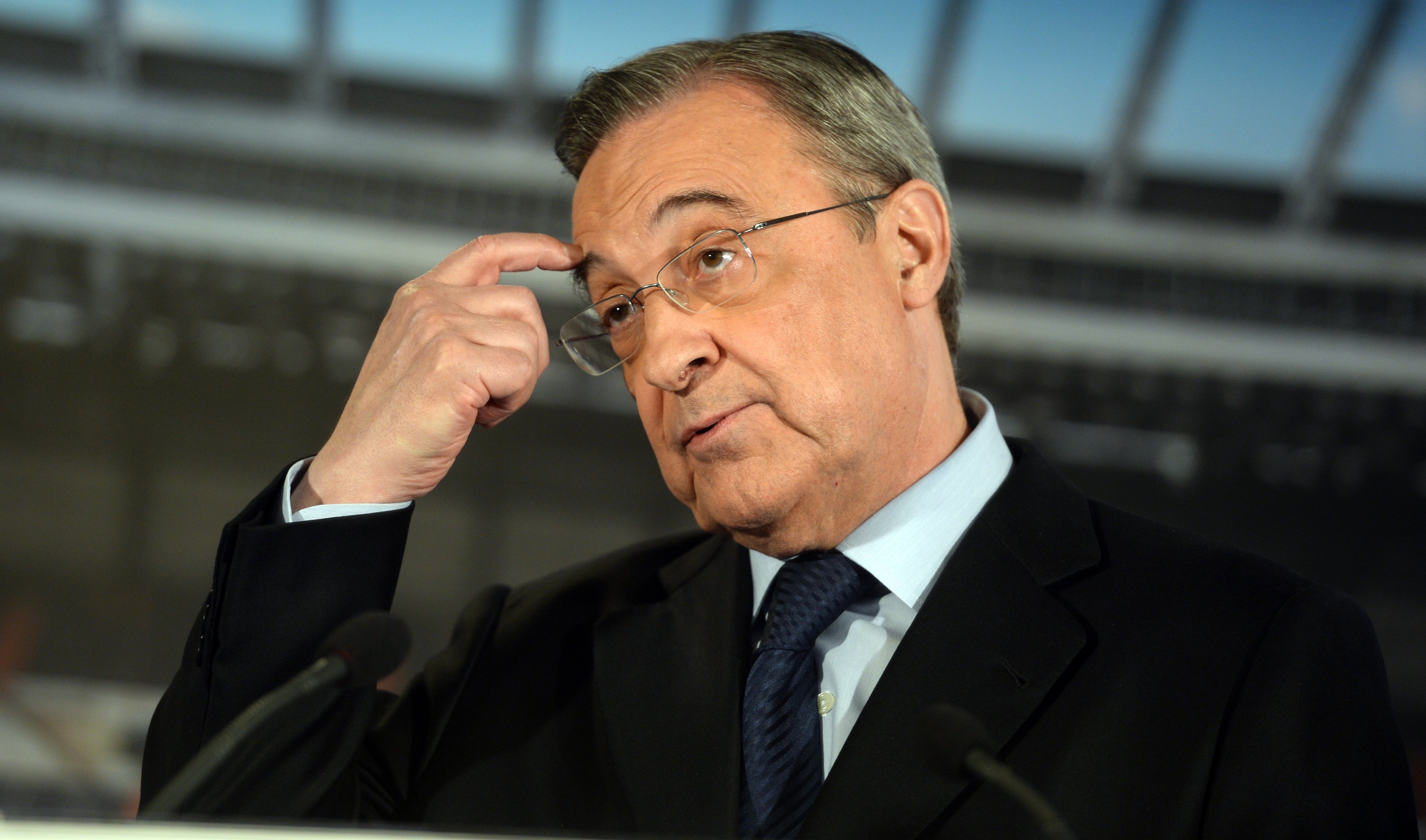 Tertulia: La imagen de Florentino Pérez sale muy dañada tras el Clásico Tertulia: La imagen de Florentino Pérez sale muy dañada tras el Clásico