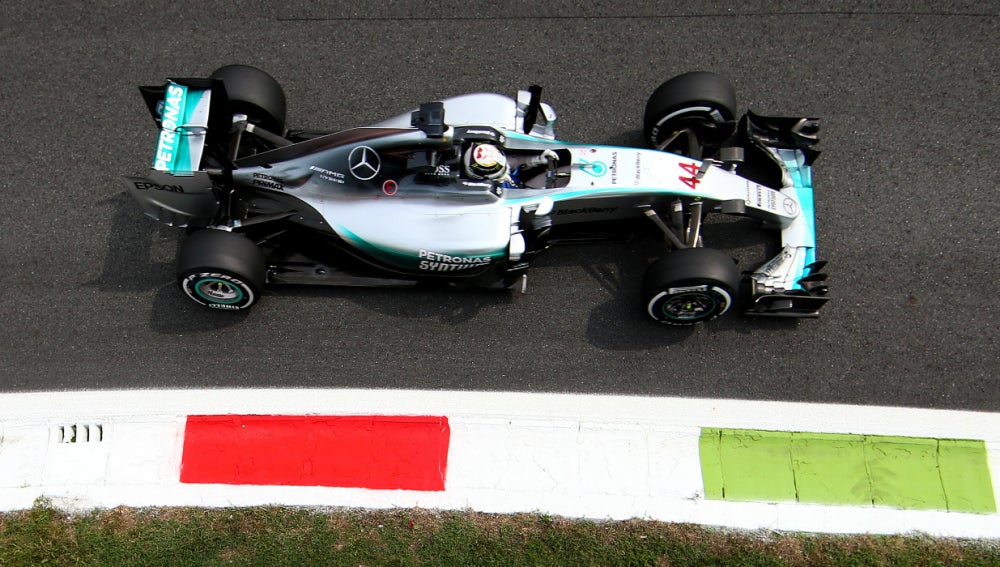 Lewis Hamilton lidera los segundos libres en Monza